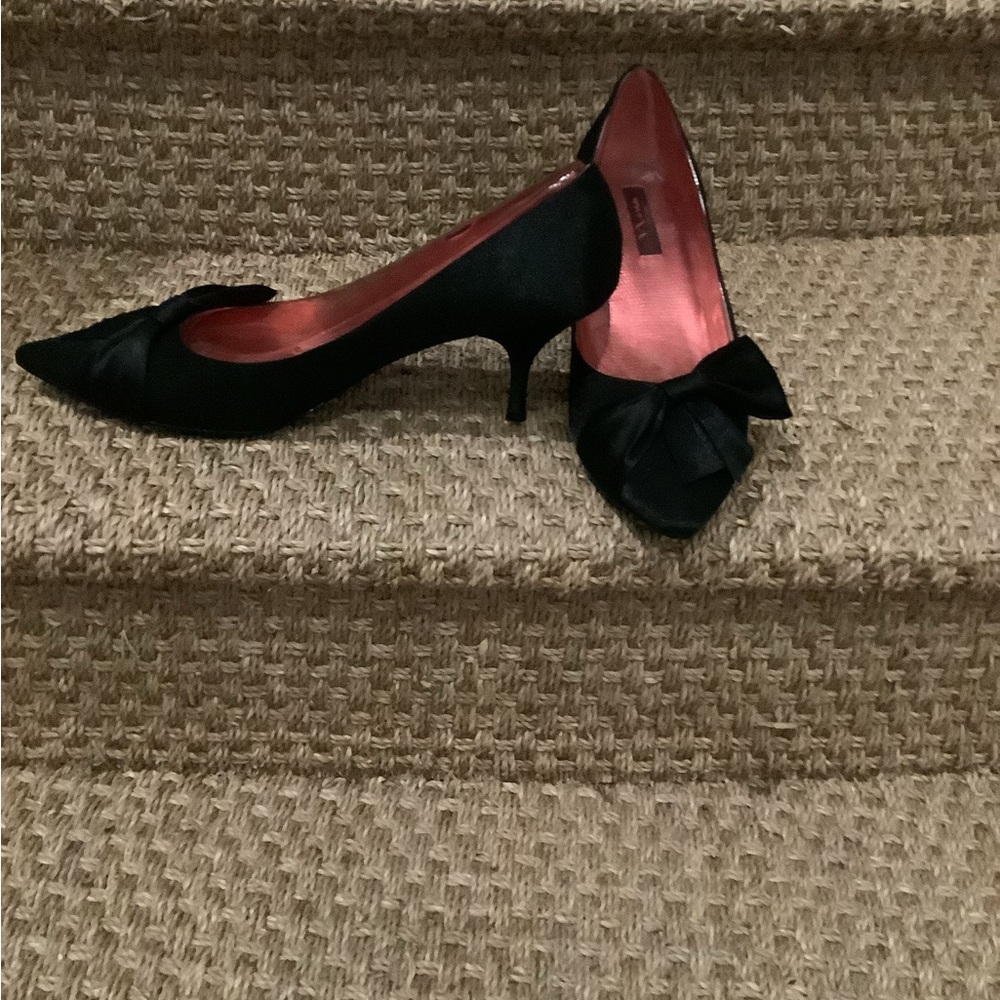 NINA BLACK SATIN HIGH HEEL POINTED EVENING PUMPS WITH SATIN BOW SZ 14M